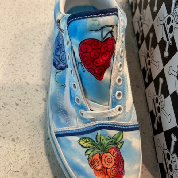 Vans+One Piece Old Skool Sneakers size 10/8.5 - Picture 3 of 4